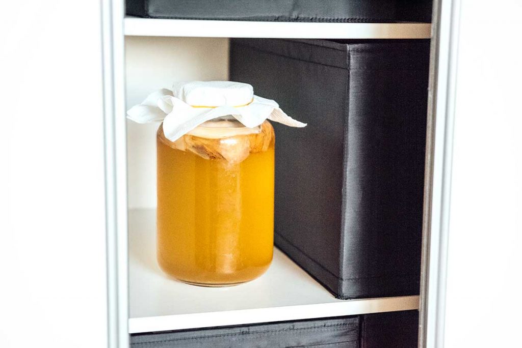 Brewing kombucha in a closet