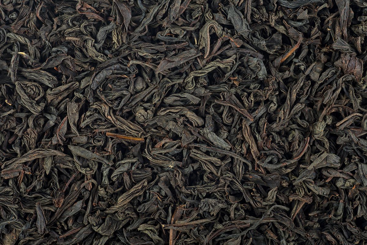 Many russian caravan tea leaves.